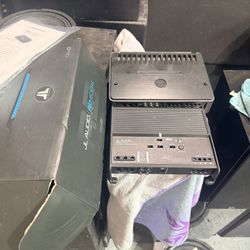 2 JL Audio Amps 600/1 & 400/4