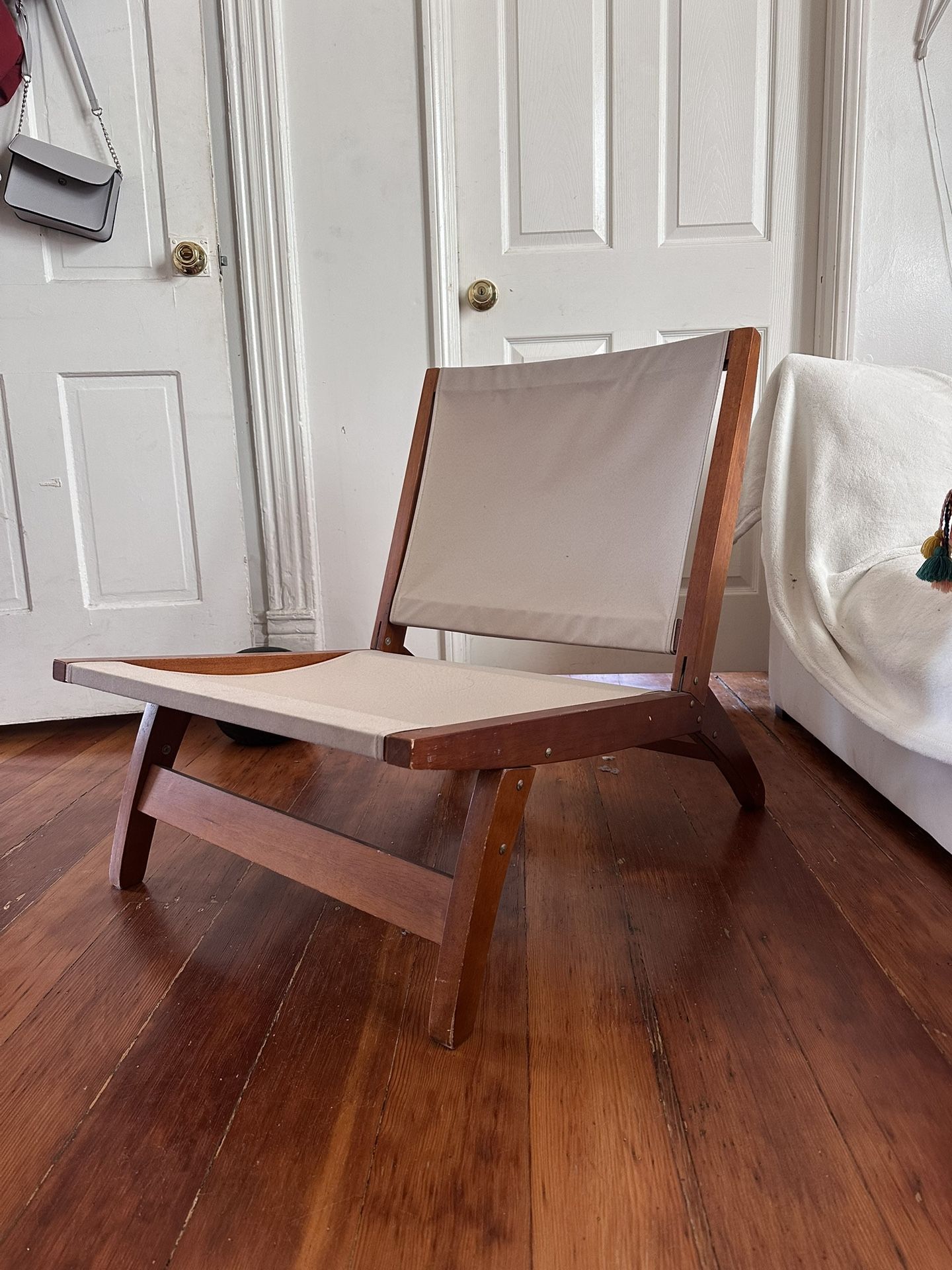 Wooden Lounge Chair