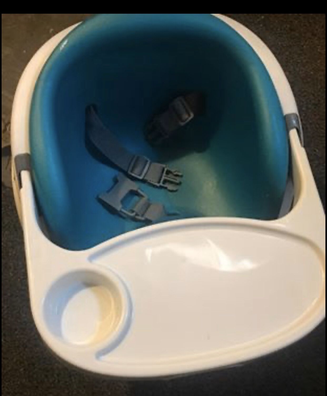 Baby feeding table