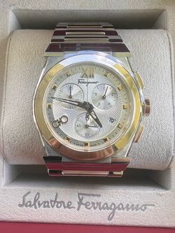 $1,550 New Ferragamo Vega