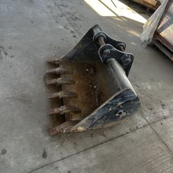 36inch Excavator Tooth Bucket