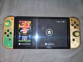 Nintendo Switch OLED Breath of the Wild Edition  - USED