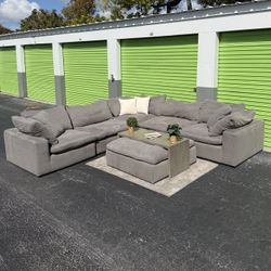 Nixon Cloud Sectional Couch w/ Nixon Coffee Table - City Furniture