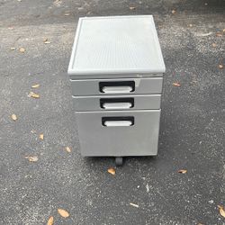 3 Tier Rolling Filing Cabinet 🗄️ $35 
