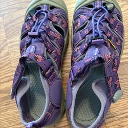 Ladies Purple Ladybug KEEN Newport Sandals Size 6