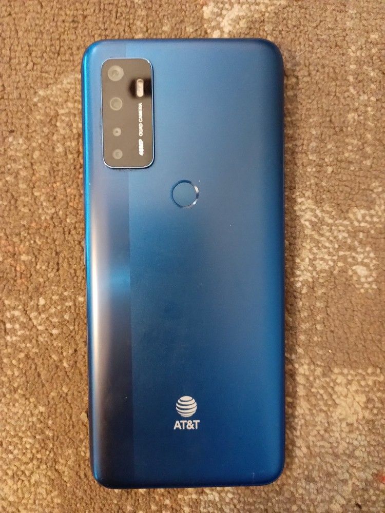 AT&T RADIANT MAX 5G, LOCKED TO AT&T NETWORK for Sale in Shadeland, IN