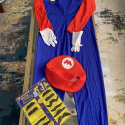 Super Mario Costume Tween