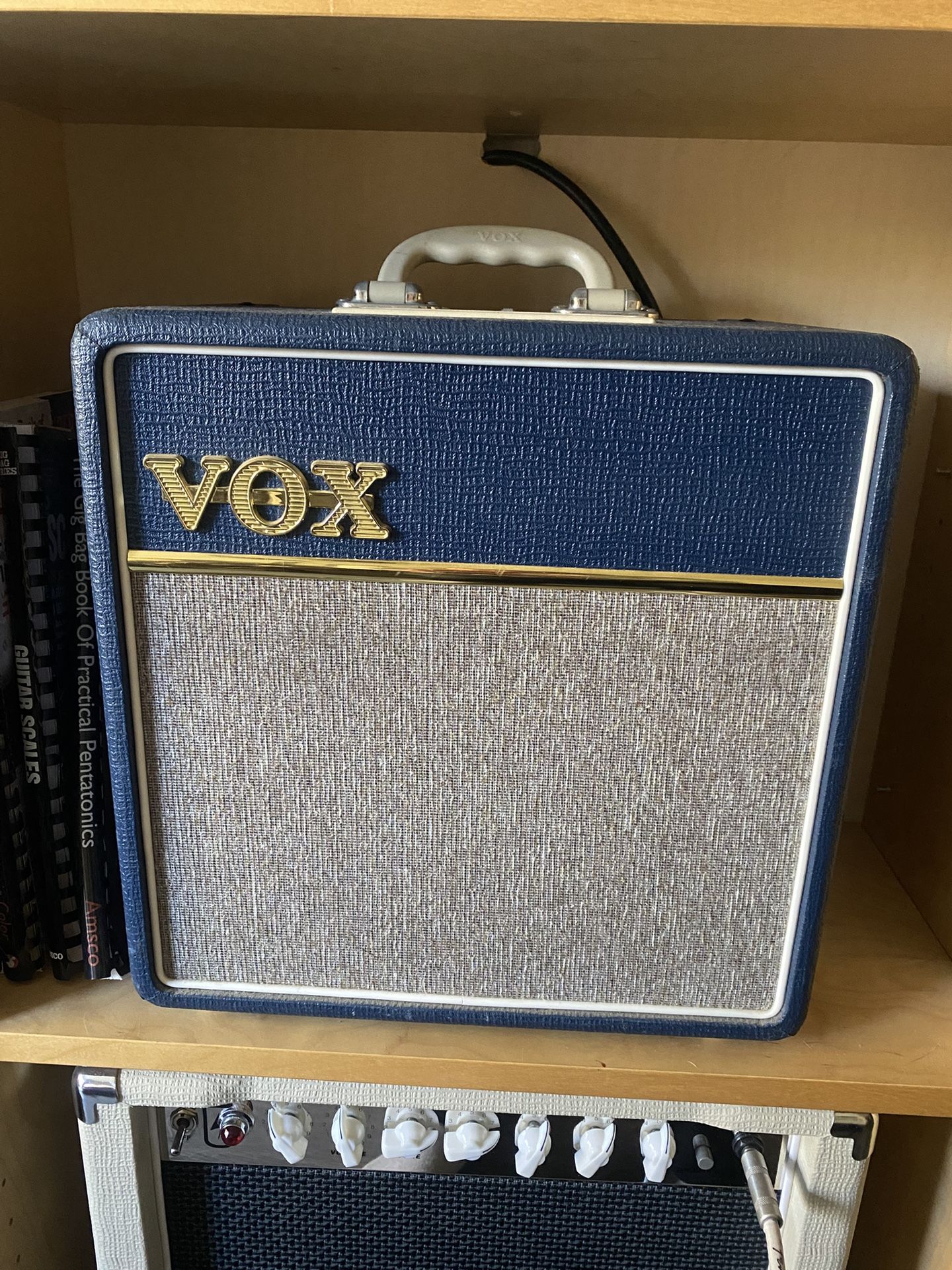 VOX AC4C1-BL all tube guitar amp