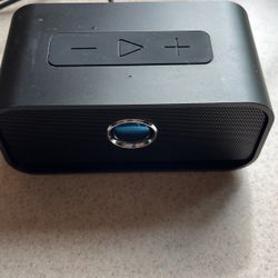 Brookstone Bluetooth Speaker 2.0