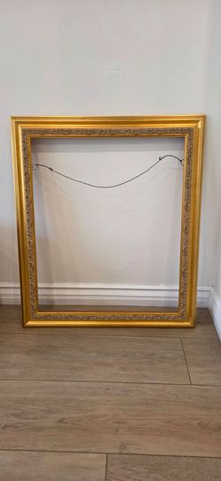 Brand New Gold Wood Ornate Picture/Art Frame 32x28 inches