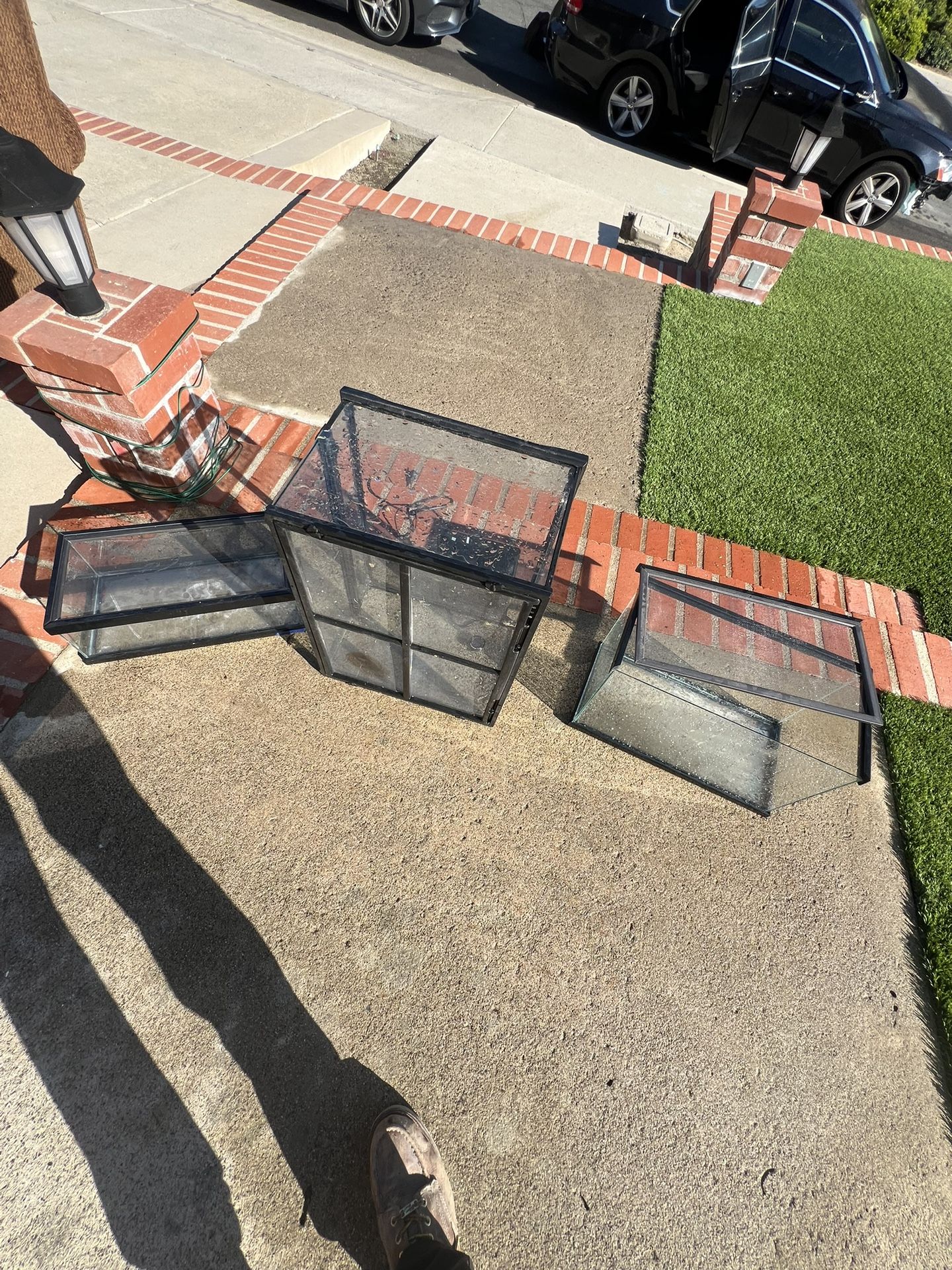 Reptile tanks and Aquarium tanks 