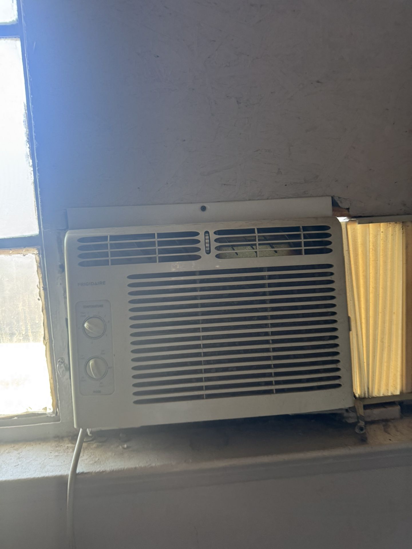 AC window Unit