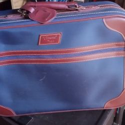  FINESSE By Verdi Suitcase Travel Luggage Bag Strap 22 x14