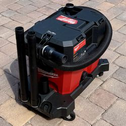 M18 FUEL 6 Gal. Cordless Wet/Dry Shop Vacuum with Filter, Hose, and Accessories