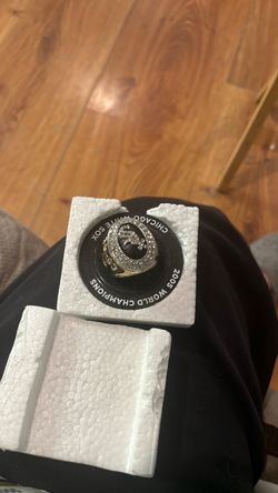 Chicago White Sox Commemorative World Series Ring