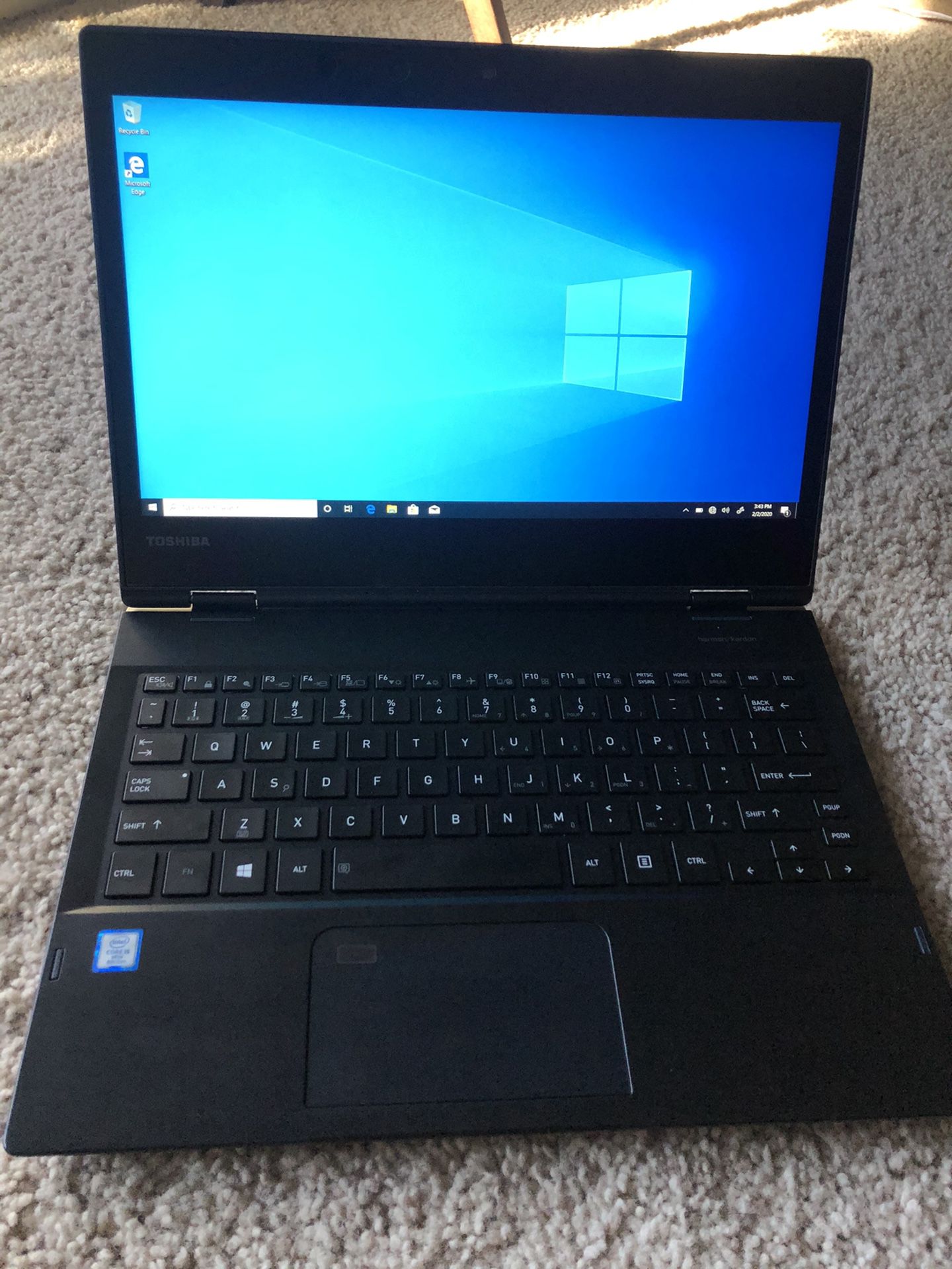 Toshiba X20W-E laptop/tablet