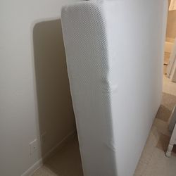 Zinus  foam memory mattress