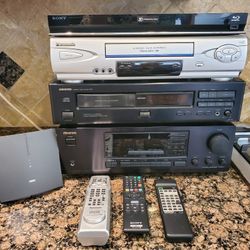 VINTAGE 1-SONY,  2-ONKYO, 1-PANASONIC, TERK WITH REMOTES