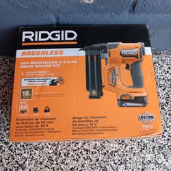 Brad Nailer 18ga RIDGID 18V BATTERY AND CHARGER INCLUDED 