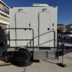 LUXURY PORTABLE RESTROOMS