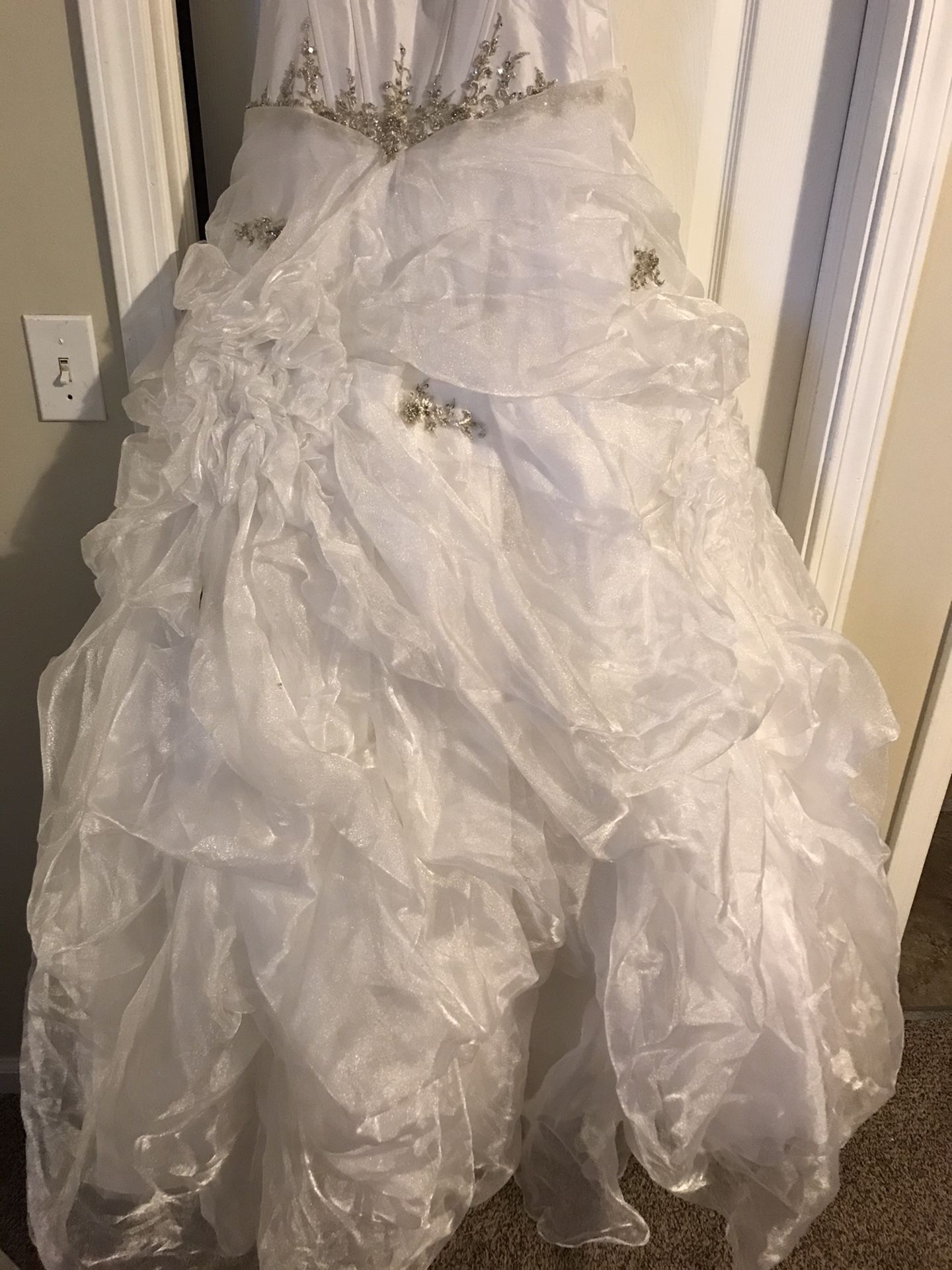 Wedding dress