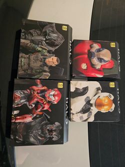 Halo jazwares Action Figure Box Set Lot of 4