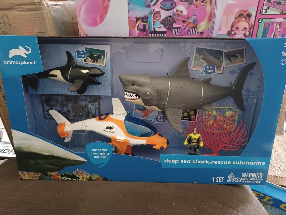 Animal Planet Deep Sea Shark Rescue Submarine