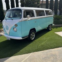 1970 VW BUS