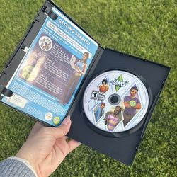 SIMS 3 Game Disk and Case