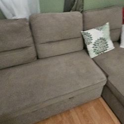 Small Pull out Couch 