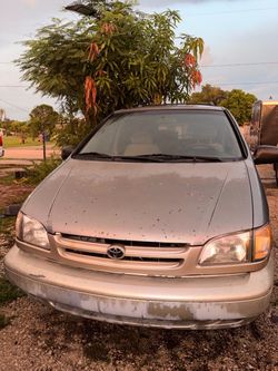 Toyota Sienna Minivan