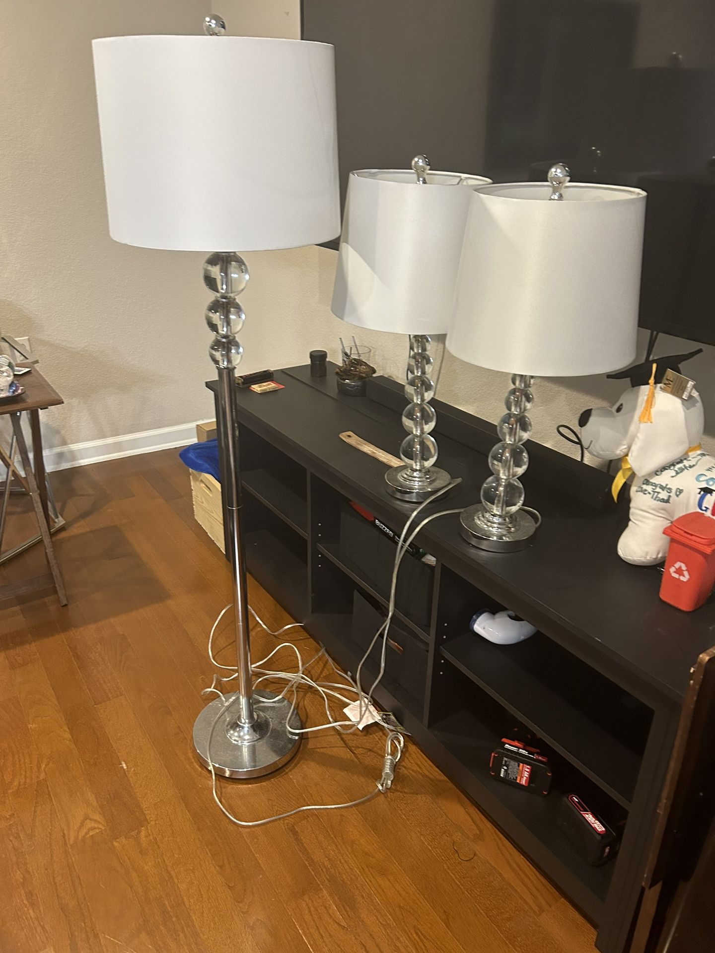 Ashley Joaquin Table & Floor Lamp Set