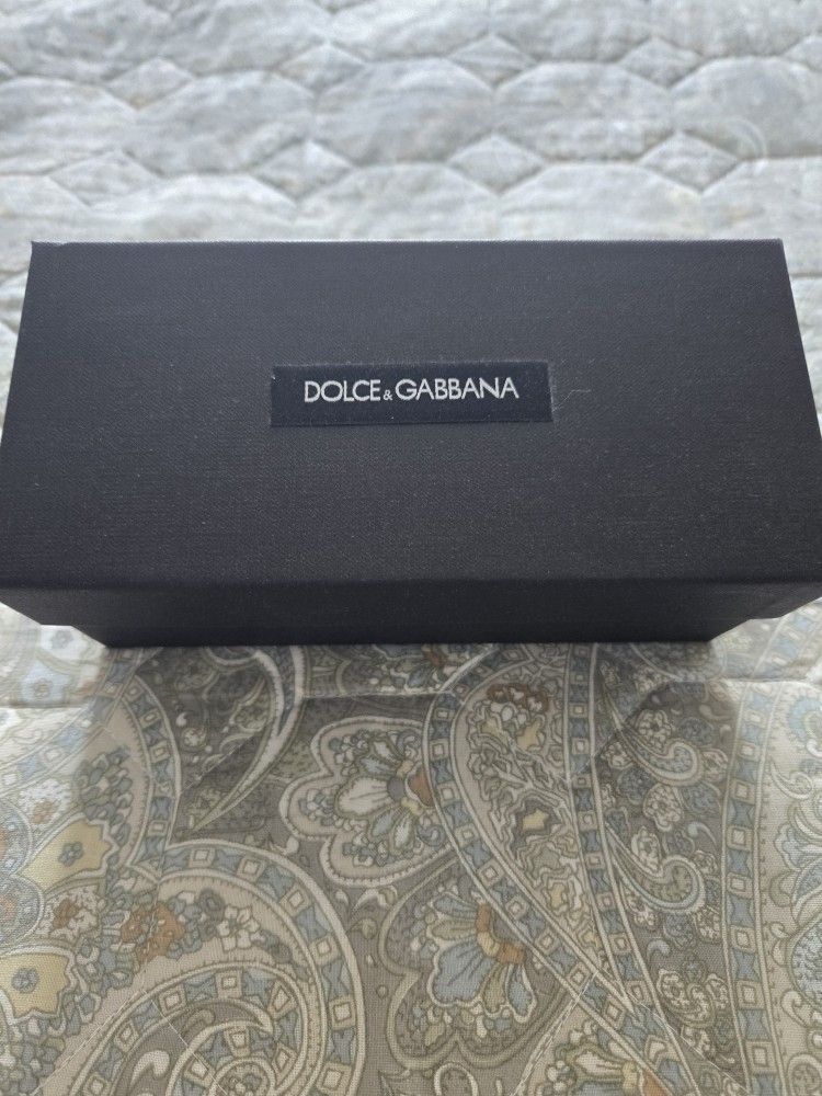 Black Dolce & Gabbana Gift Box