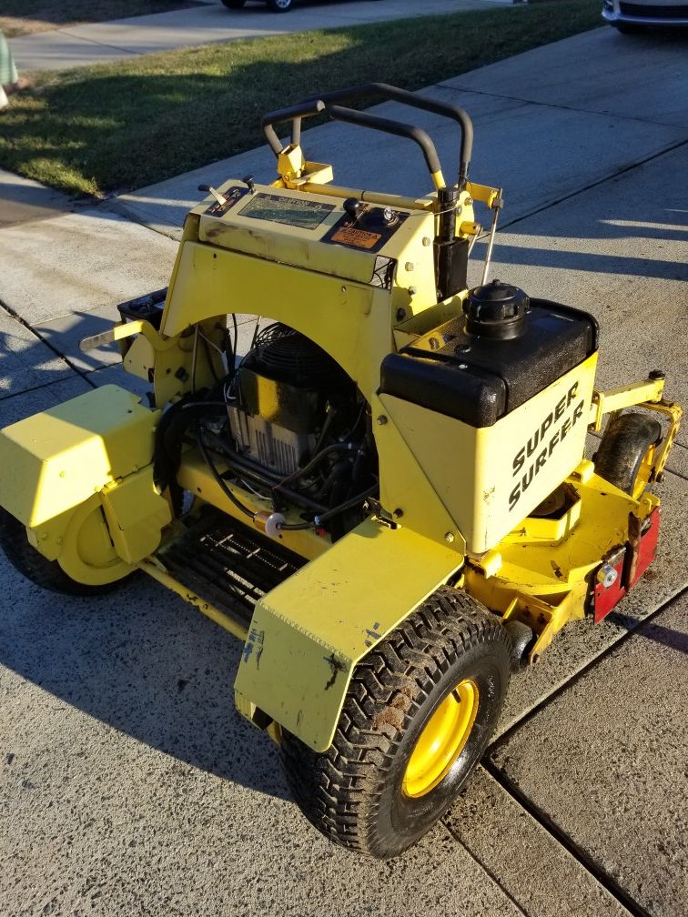 Great Dane Super Surfer 48 Series Ii Zero Turn Lpg/petrol Mower