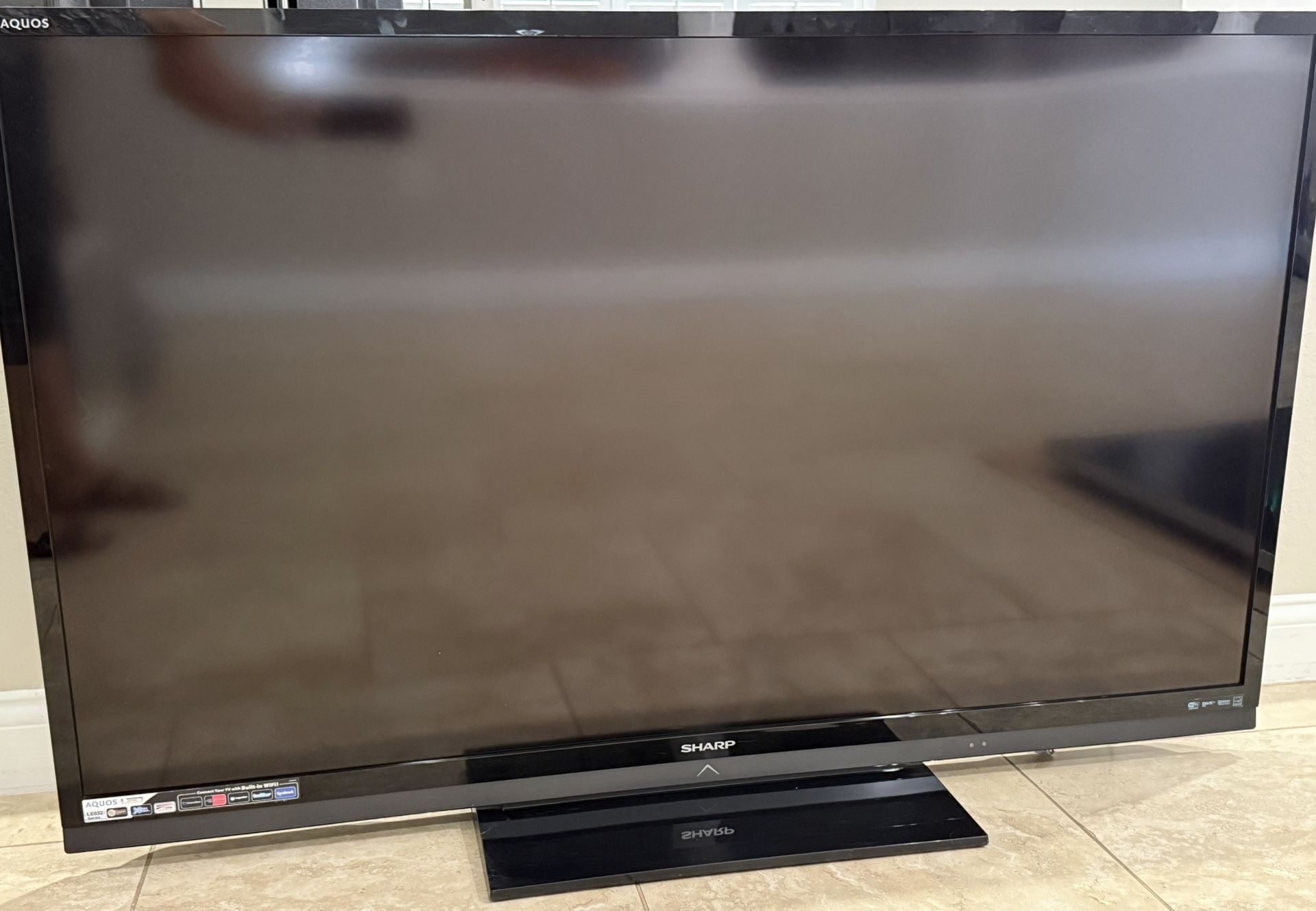 ➡️ Open to offers ⬅️ Sharp Aquos 60” TV