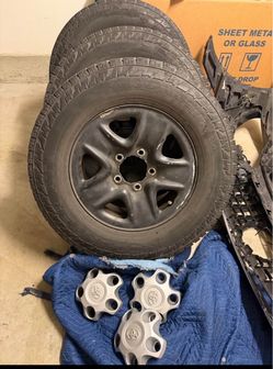 Tires with rims