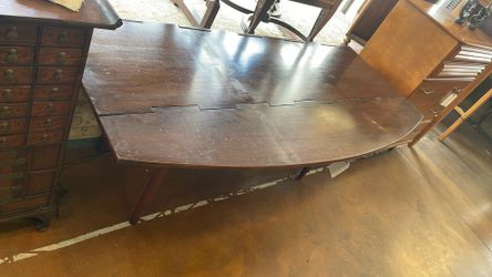 Mid century modern Drexel parallel drop leaf table