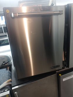 Jenn-Air stainless steel dishwasher with stainless tub - Free delivery