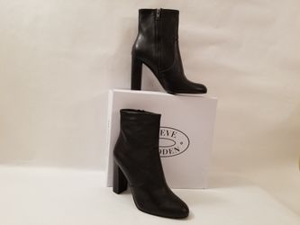 Steven Madden Editor Black Leat Booties