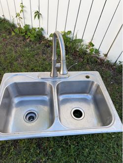 * Stainless Steel Double Bowl Kitchen Sink with Faucet