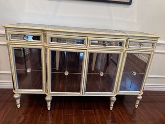 Mirrored Champagne Credenza / Sideboard – 60” Wide – Beautiful Condition