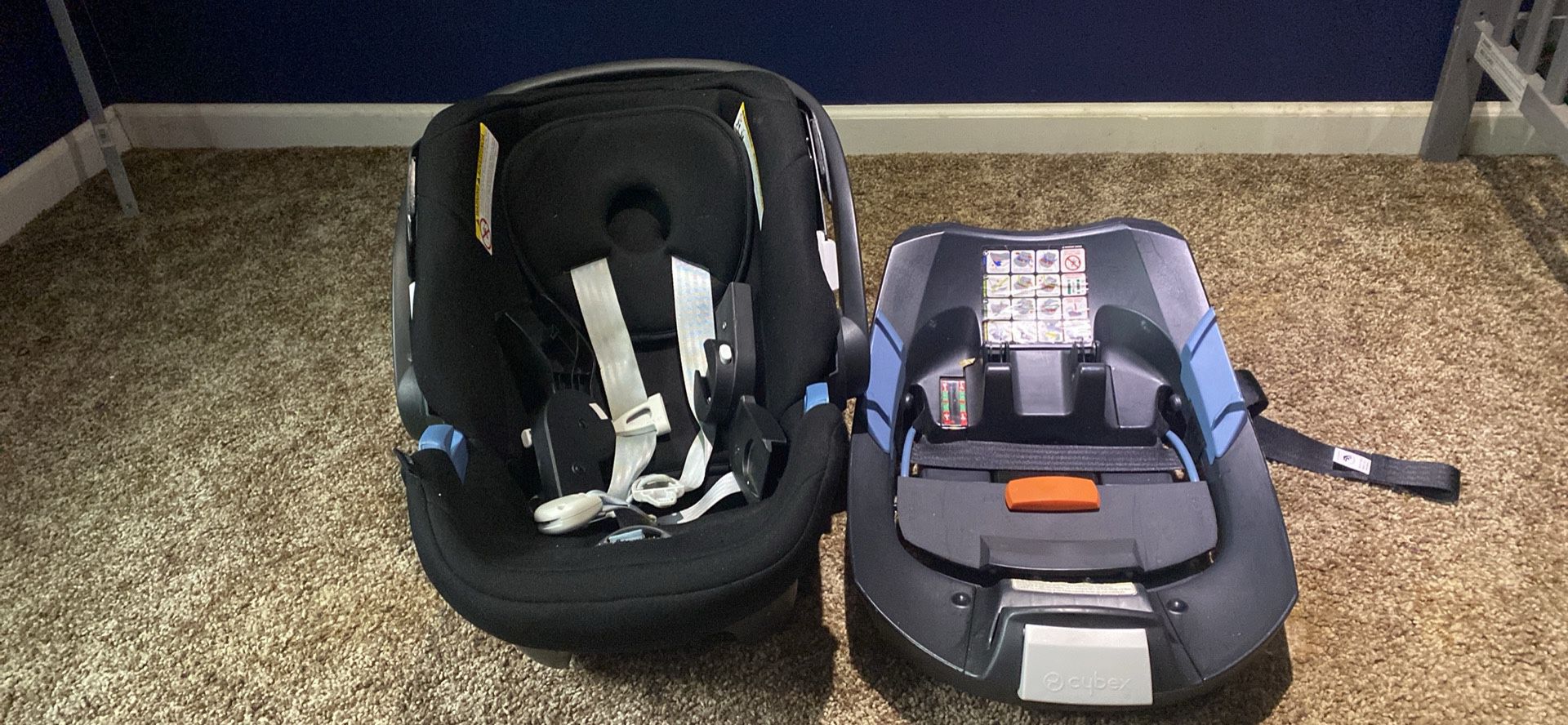 Cybex Car seat & Stroller Set. 
