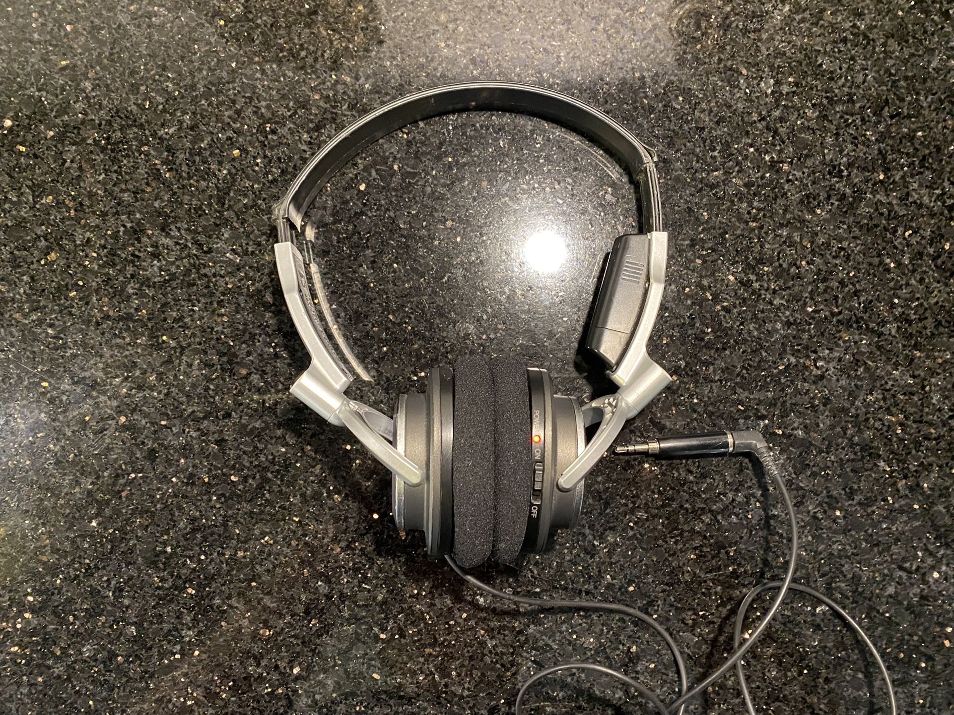 Sony MDR-NC6 Noise Canceling Headphones