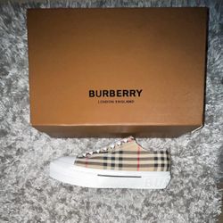 Burberry Shoes