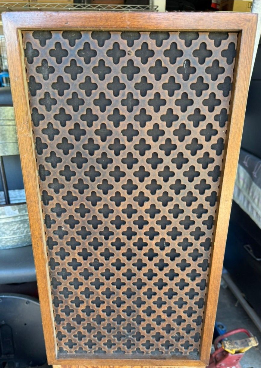 KLH Speakers 6s
