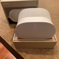 BRAND NEW With Original BOX Adidas Supernova Stride Men’s Running Shoe Men’s Size 10.0 Off White / Silver / Lime MODEL = IE8181  Adidas Adiwear Outsol