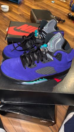Air Jordan 5 Retro Alternate Grape size 9