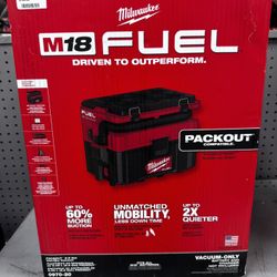 Milwaukee M18 Fuel Pack out Vacuum Battery Powered 