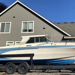 Glastron Caribbean 25’ Boat With Trailer