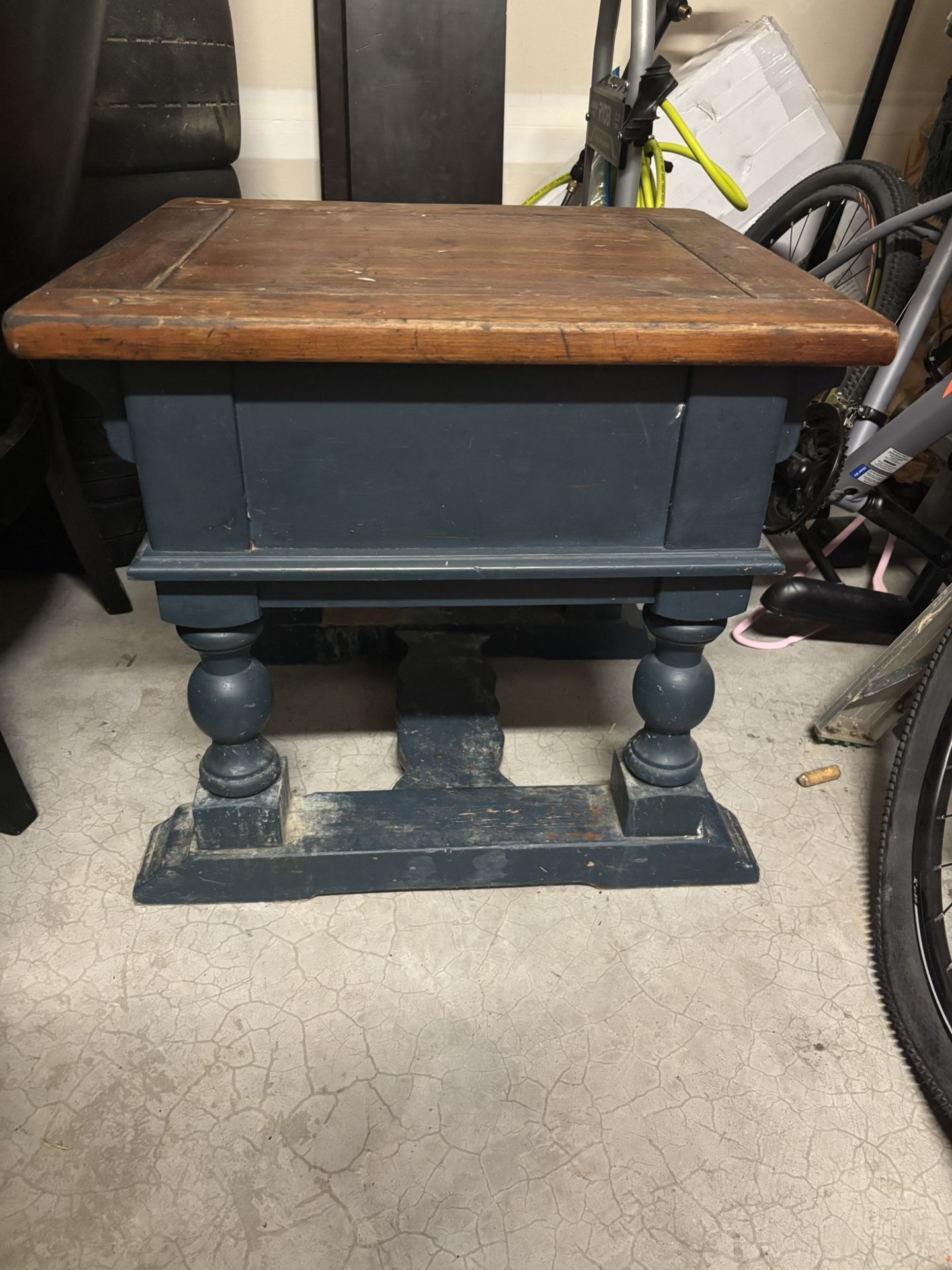 Free Wood Table